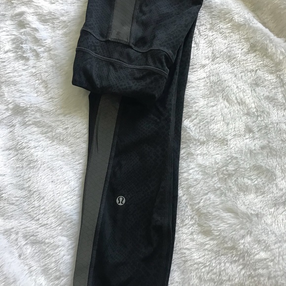 Lululemon 7/8 leggings - Picture 3 of 4